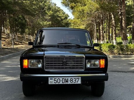 LADA (VAZ) 2107 2010