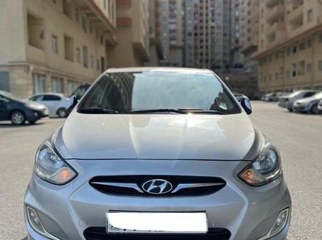 Hyundai Accent 2012