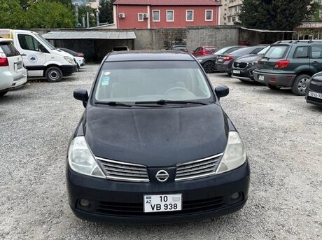 Nissan Tiida 2006