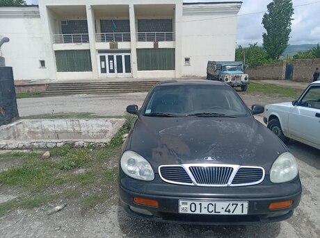 Daewoo Leganza 1999