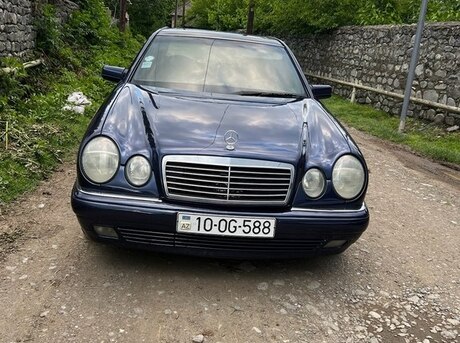 Mercedes E 230 1996