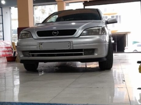 Opel Astra 1998