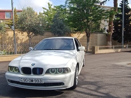 BMW 528