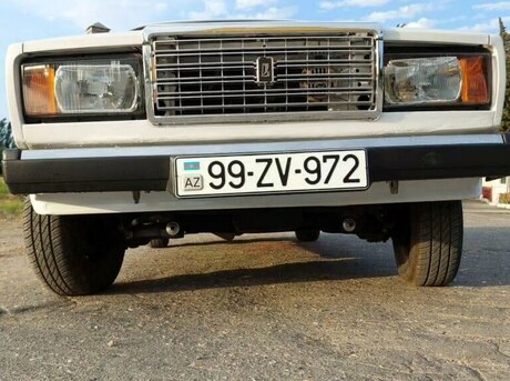LADA (VAZ) 2107 2001