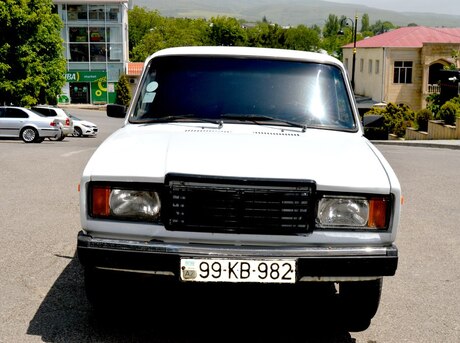 LADA (VAZ) 2107