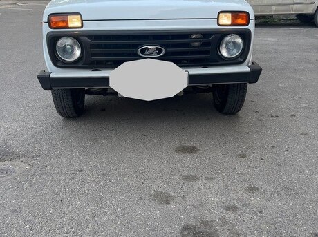 LADA (VAZ) Niva 2015