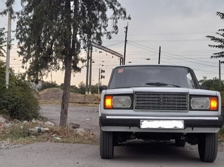 LADA (VAZ) 2107 2005