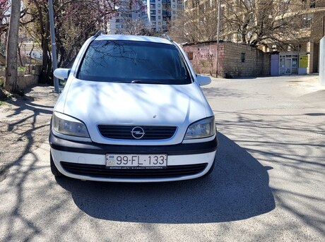Opel Zafira 2003