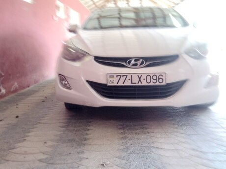 Hyundai Avante 2011