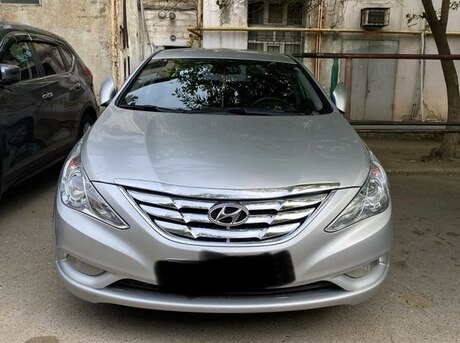 Hyundai Sonata 2010