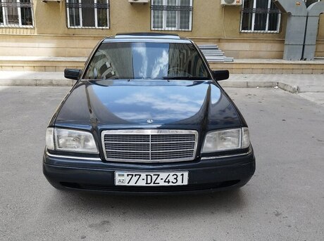 Mercedes C 180