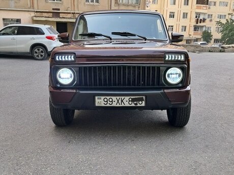 LADA (VAZ) Niva 2015
