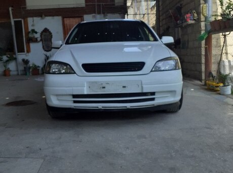 Opel Astra 2000