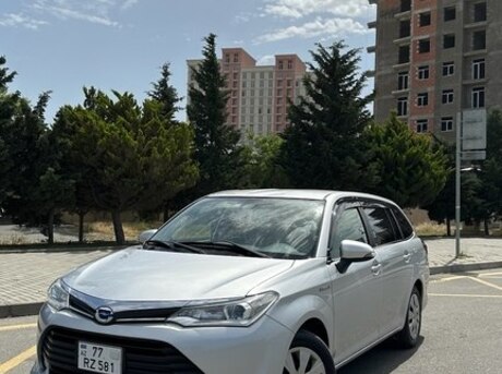 Toyota Corolla Fielder 2016
