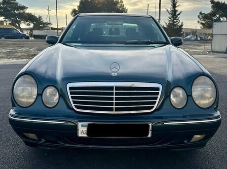 Mercedes E 270 2000