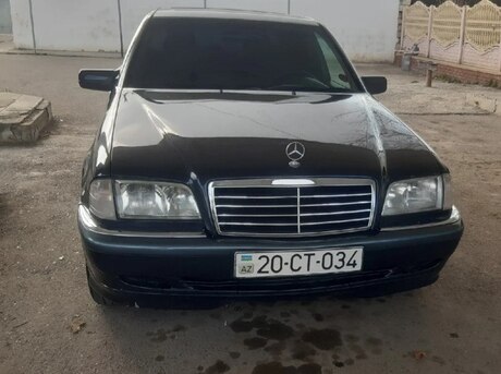 Mercedes C 180