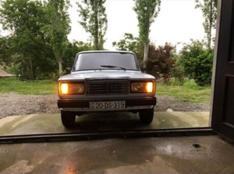 LADA (VAZ) 2107 2003