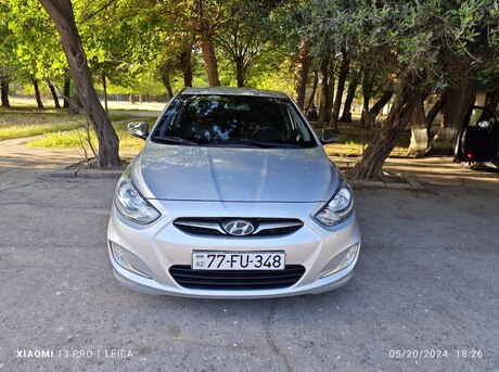 Hyundai Accent 2011