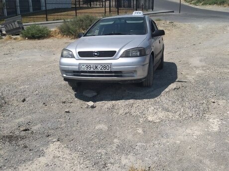 Opel Astra 2005