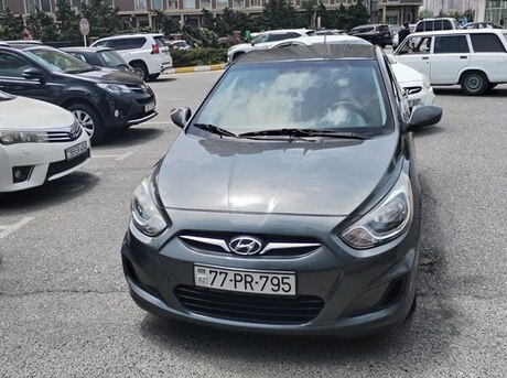 Hyundai Accent 2012