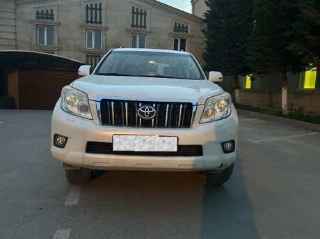 Toyota Land Cruiser Prado 2012