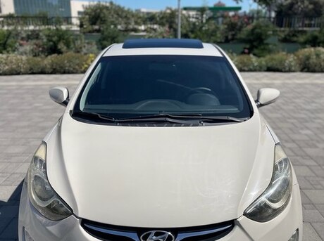 Hyundai Elantra 2011