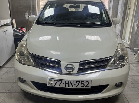 Nissan Tiida 2011