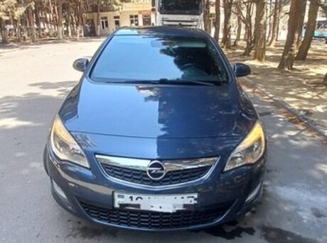 Opel Astra 2010