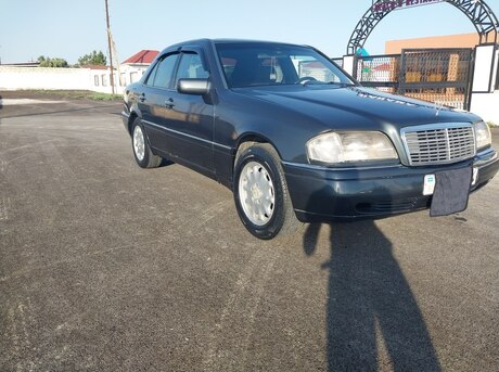 Mercedes E 220 d 1994