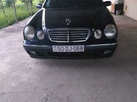 Mercedes E 240