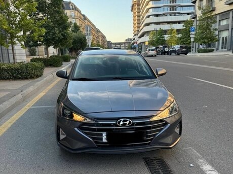 Hyundai Elantra 2018