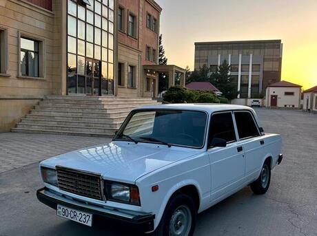 LADA (VAZ) 2107