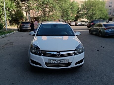 Opel Astra 2010