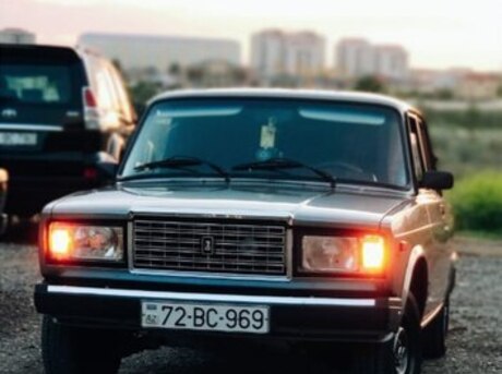 LADA (VAZ) 2107