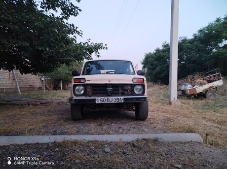 LADA (VAZ) Niva 1986