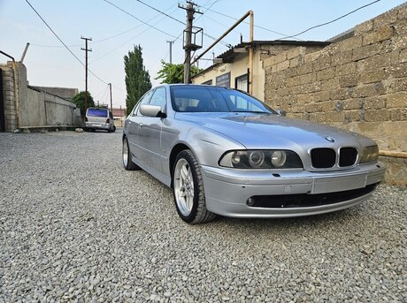 BMW 530 2001
