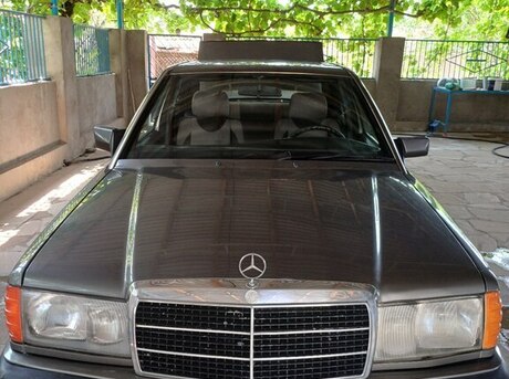 Mercedes 190 1992