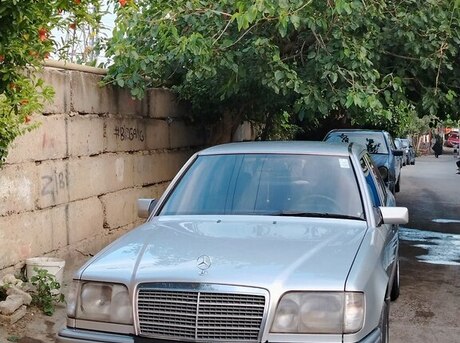 Mercedes E 220 1994