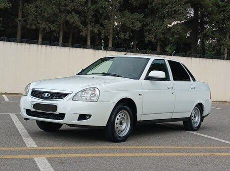 LADA (VAZ) Priora 2017