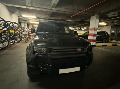 Land Rover Defender 2023