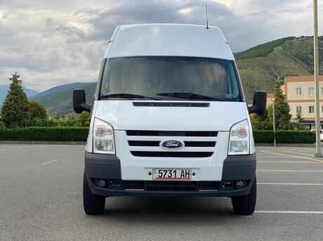 Ford Transit 2011