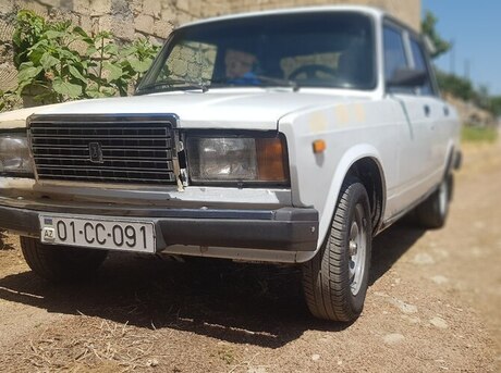 LADA (VAZ) 2107 2001