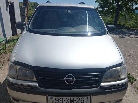 Opel Sintra 1997