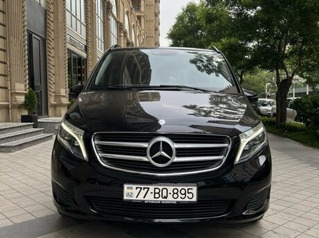 Mercedes V 220