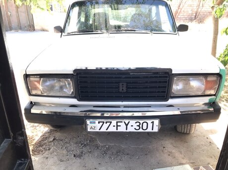 LADA (VAZ) 2107