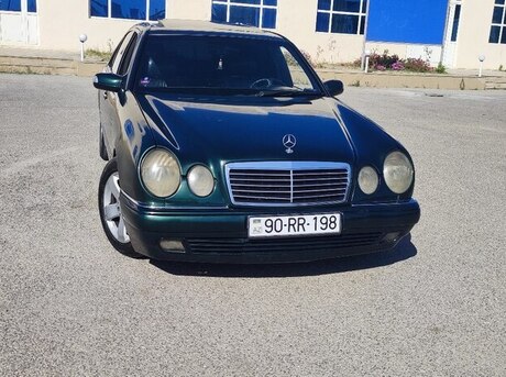 Mercedes E 290