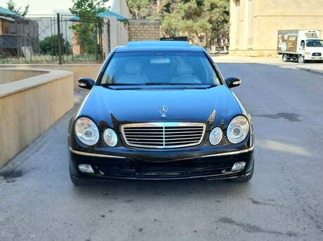 Mercedes E 320