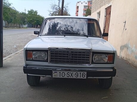 LADA (VAZ) 2107