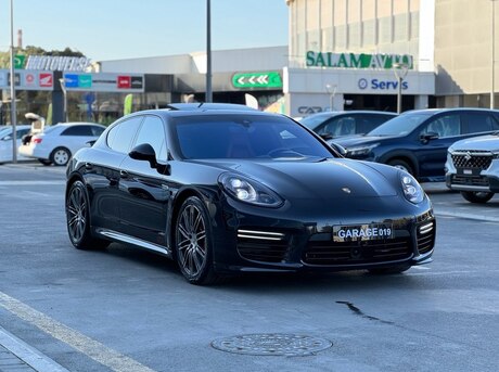 Porsche Panamera GTS