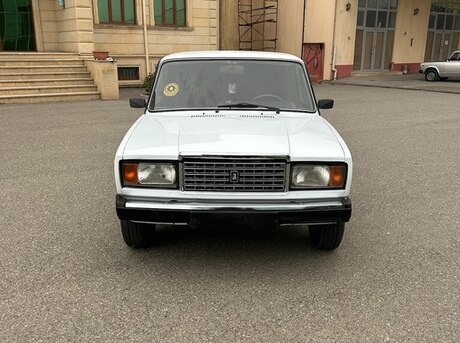 LADA (VAZ) 2107